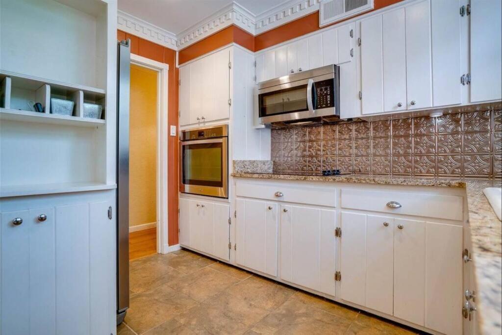 Elegant 6 Bedroom Home In Heart Of เมมฟิส ภายนอก รูปภาพ